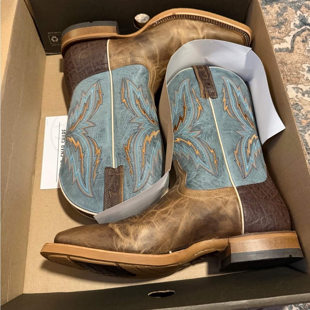 ARIAT MEN'S ARENA REBOUND WESTERN BOOTS SIZE 10 D-MED